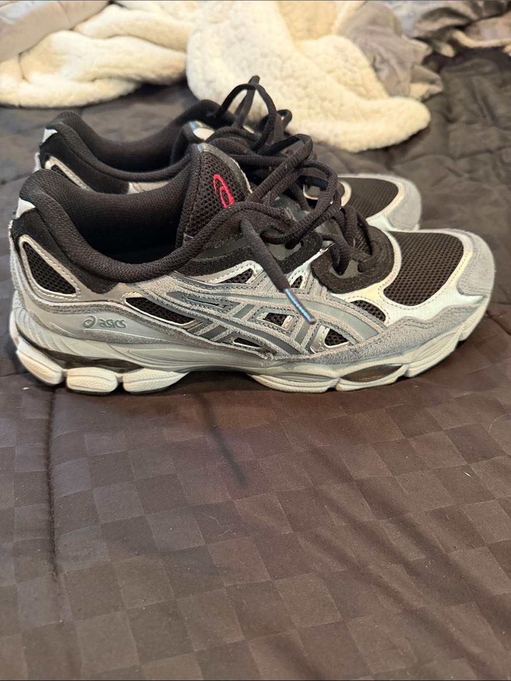 ASICS Black and Gray Mesh Running Shoes with Silver Accents